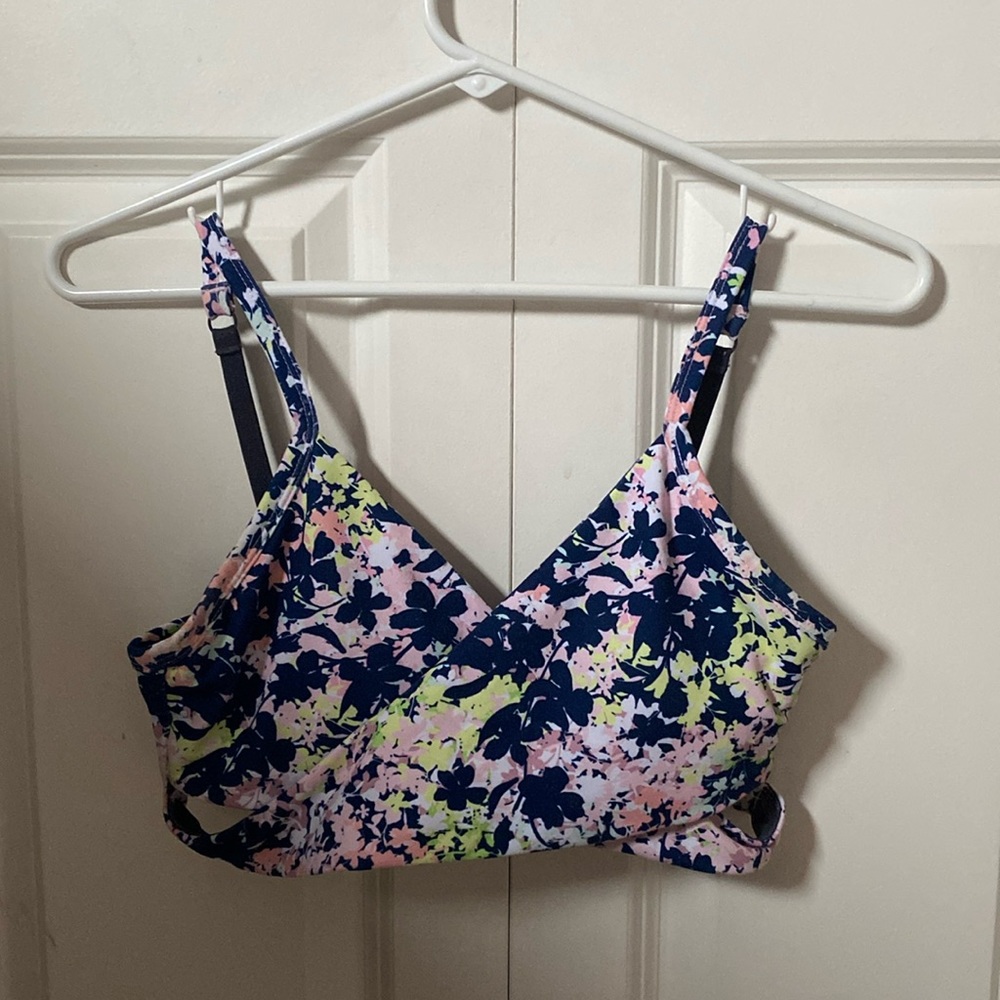 Fabletics Small Patterned Sports Bra